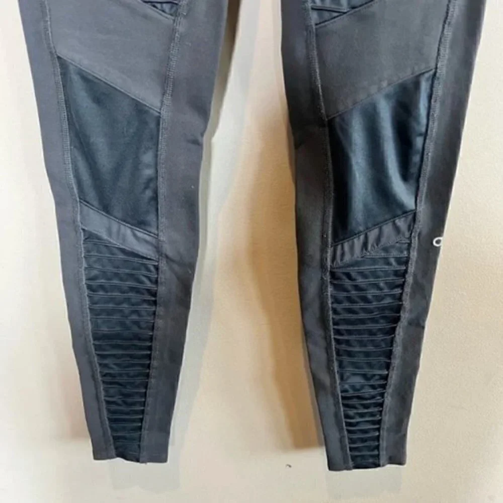 ALO Yoga High Waist Moto Leggings Size XS